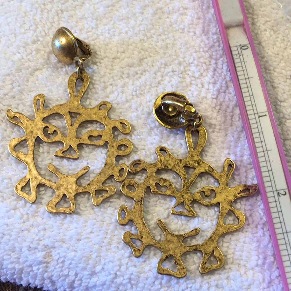 Vintage 1960’s Hippie Sun Face Earrings - Picture 2 of 2